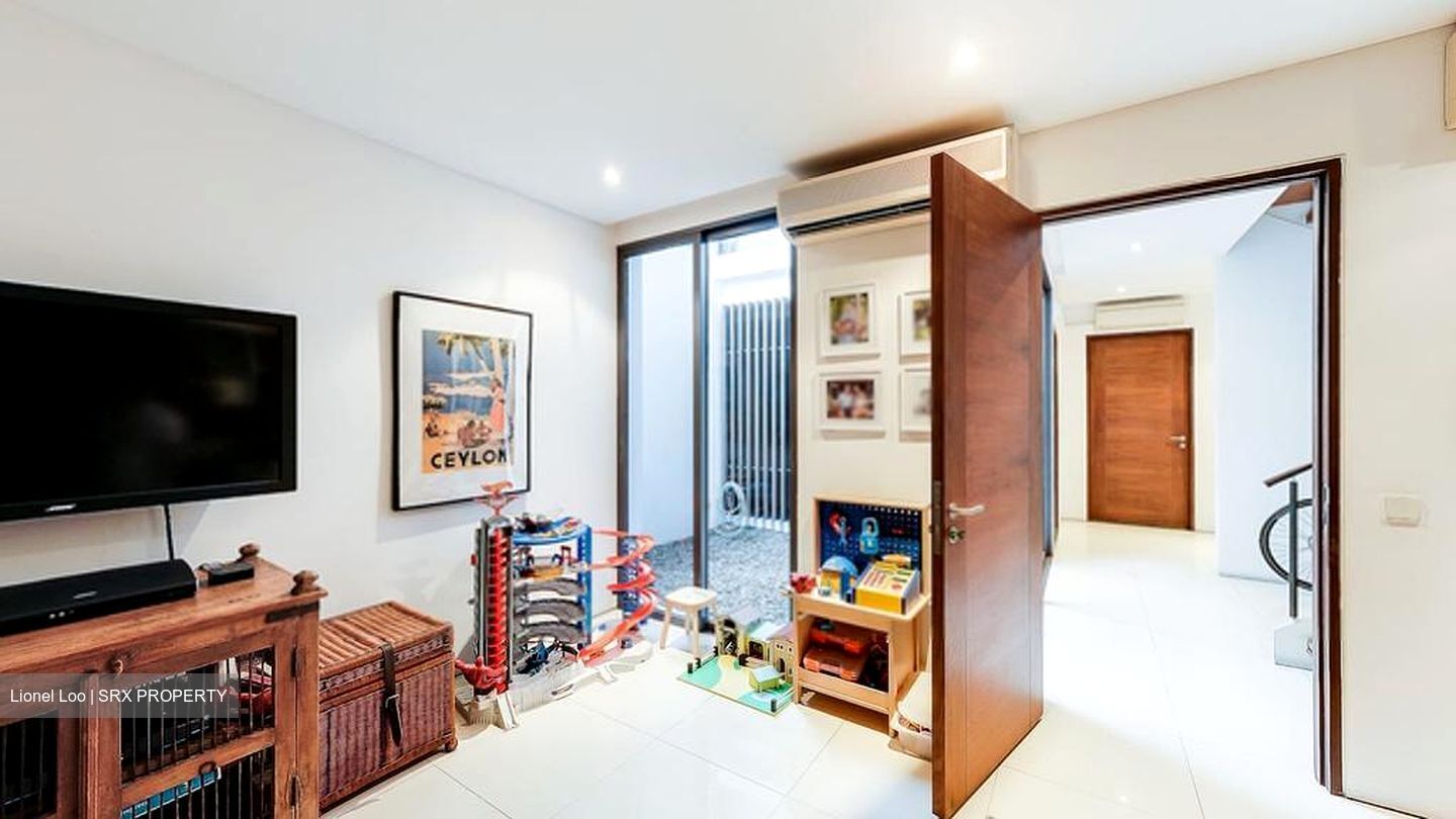 Harbourfront Avenue (D4), Terrace #448924411